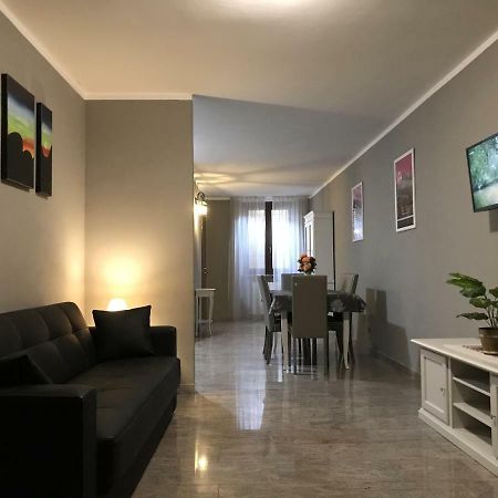 Anfite Apartments Castelletto Песк'єра-дель-Гарда Екстер'єр фото