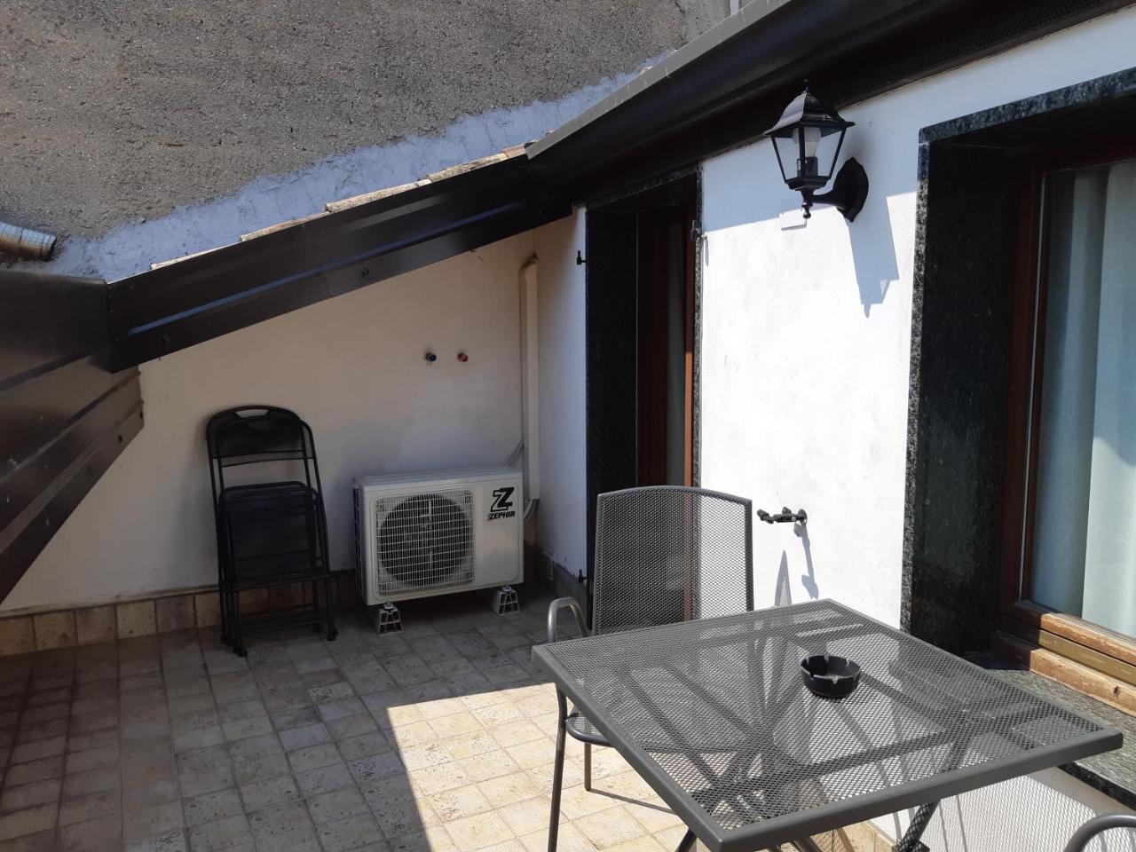 Anfite Apartments Castelletto Песк'єра-дель-Гарда Екстер'єр фото