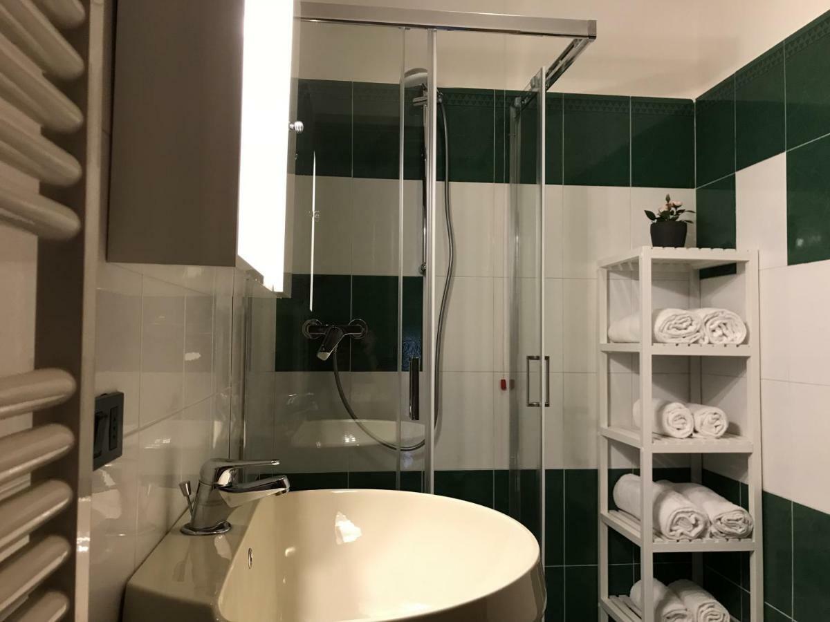 Anfite Apartments Castelletto Песк'єра-дель-Гарда Екстер'єр фото