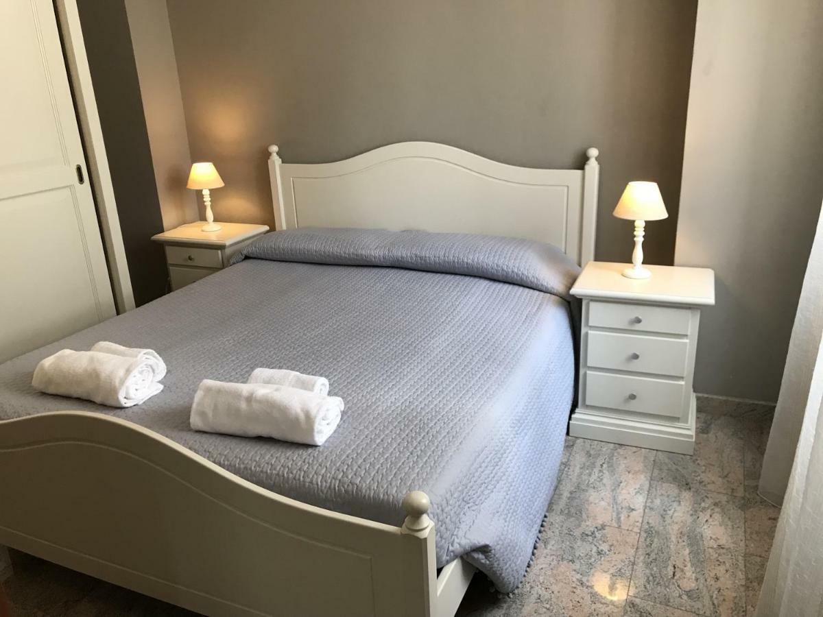 Anfite Apartments Castelletto Песк'єра-дель-Гарда Екстер'єр фото