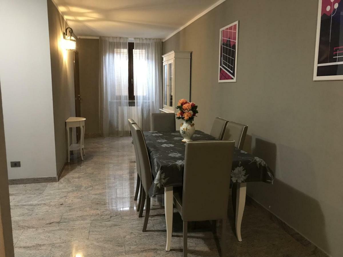 Anfite Apartments Castelletto Песк'єра-дель-Гарда Екстер'єр фото
